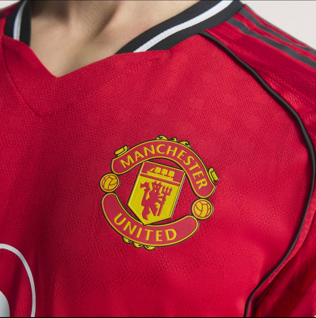 Manchester United 2025 Home Football Jersey